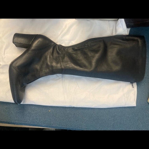 Vintage Navy Boots With Front Zipper - Picture 4 of 8